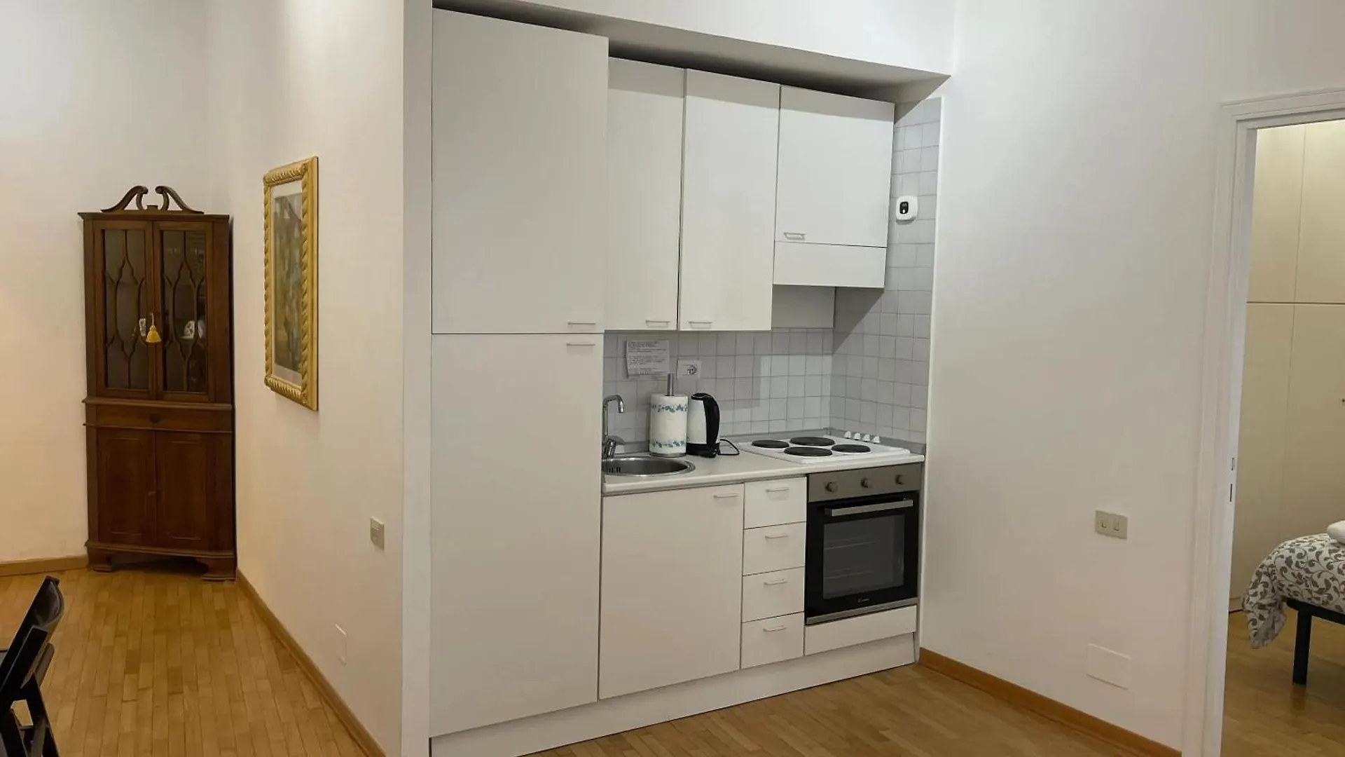 Charming Apartment Near The Colosseum 60 Sqm 4 Pers Air Conditiond Rome